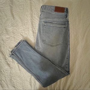 Hollister light washed high waisted slim-straight frayed bottom jeans